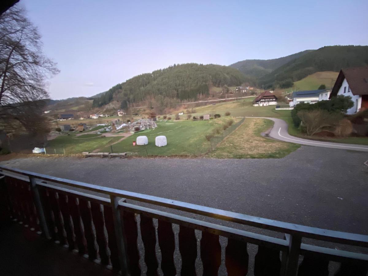 Gasthaus Roessle 구타흐 외부 사진